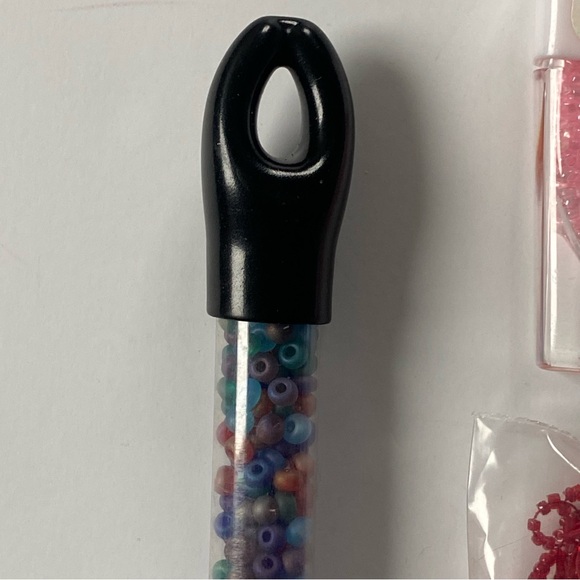 Czech Mixed Glass Bead Lot Red Pink Mixed Flowers Jewelry Making NEW Vintage - Picture 6 of 15